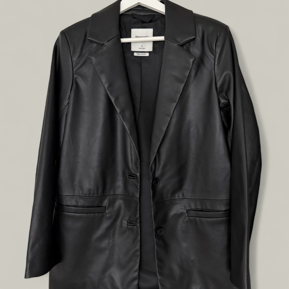 Abercrombie & Fitch Black Women's Blazer